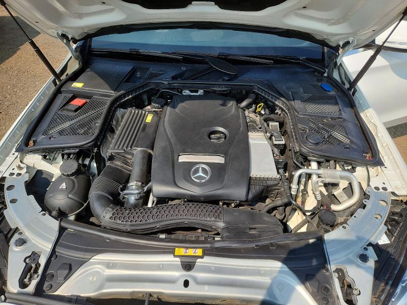 2015 Mercedes-benz C მანქანა იყიდება აუქციონზე, vin: 55SWF4KB6FU074238, აუქციონის ნომერი: 65584336