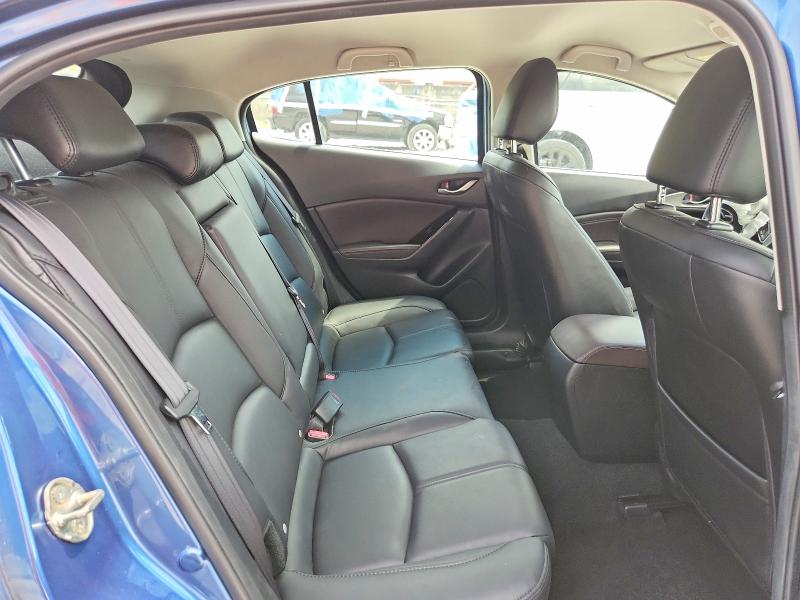 65182776 :رقم المزاد ، 3MZBN1L34JM161839 vin ، 2018 Mazda 3 مزاد بيع