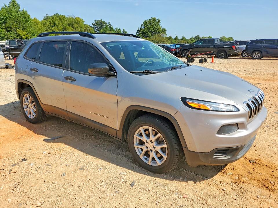 67111746 :رقم المزاد ، 1C4PJLAB6HW508382 vin ، 2017 Jeep Cherokee مزاد بيع