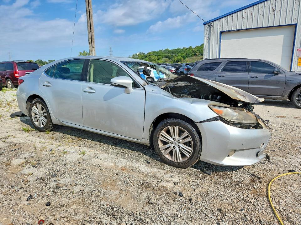 66141486 :رقم المزاد ، JTHBK1GGXD2083506 vin ، 2013 Lexus Es مزاد بيع