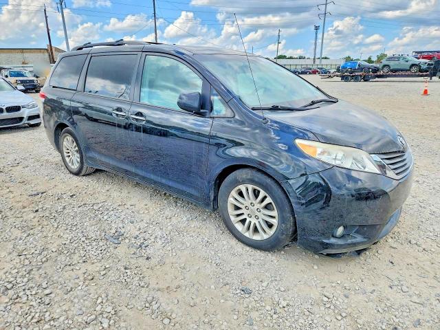 Продажа на аукционе авто 2012 Toyota Sienna, vin: 5TDYK3DC3CS233858, номер лота: 66822076