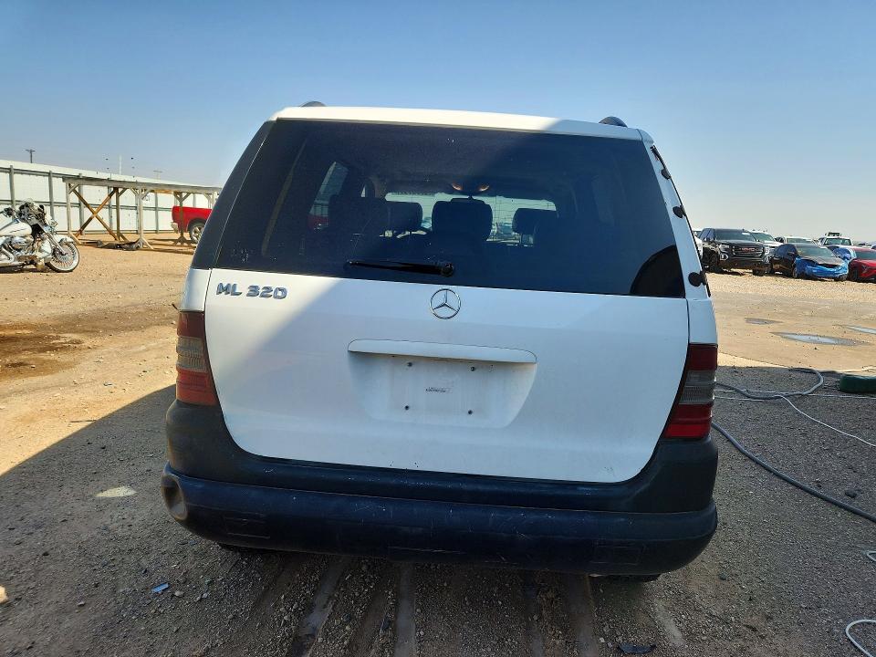 1999 Mercedes-benz Ml მანქანა იყიდება აუქციონზე, vin: 4JGAB54EXXA144933, აუქციონის ნომერი: 64899516