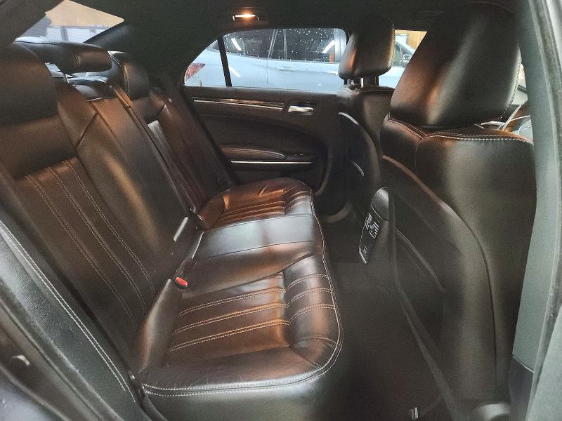 66379476 :رقم المزاد ، 2C3CCAGGXJH296501 vin ، 2018 Chrysler 300 مزاد بيع