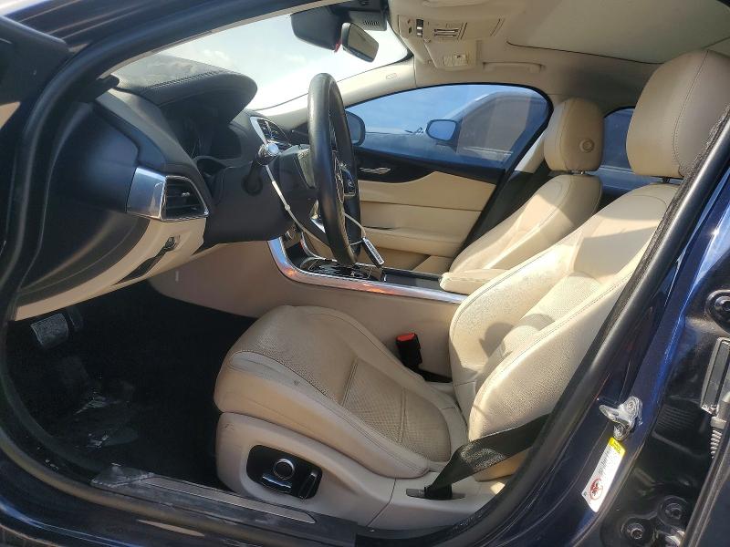 Продаж на аукціоні авто 2020 Jaguar Xe, vin: SAJAE4FX3LCP60249, номер лоту: 63264236