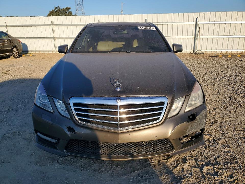 2013 Mercedes-benz E მანქანა იყიდება აუქციონზე, vin: WDDHF9BB9DA692091, აუქციონის ნომერი: 64125306