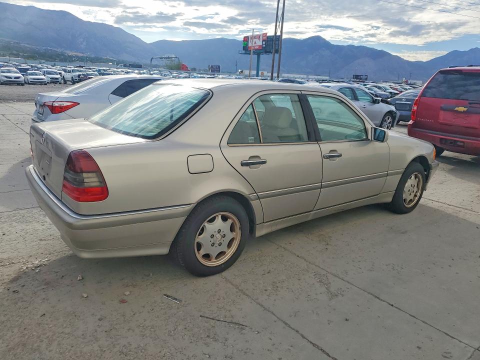 1998 Mercedes-benz C მანქანა იყიდება აუქციონზე, vin: WDBHA29G7WF754626, აუქციონის ნომერი: 65659426