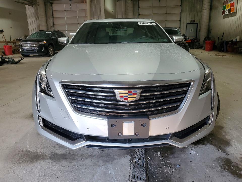 64630116 :رقم المزاد ، 1G6KD5RS3JU108091 vin ، 2018 Cadillac Ct6 مزاد بيع
