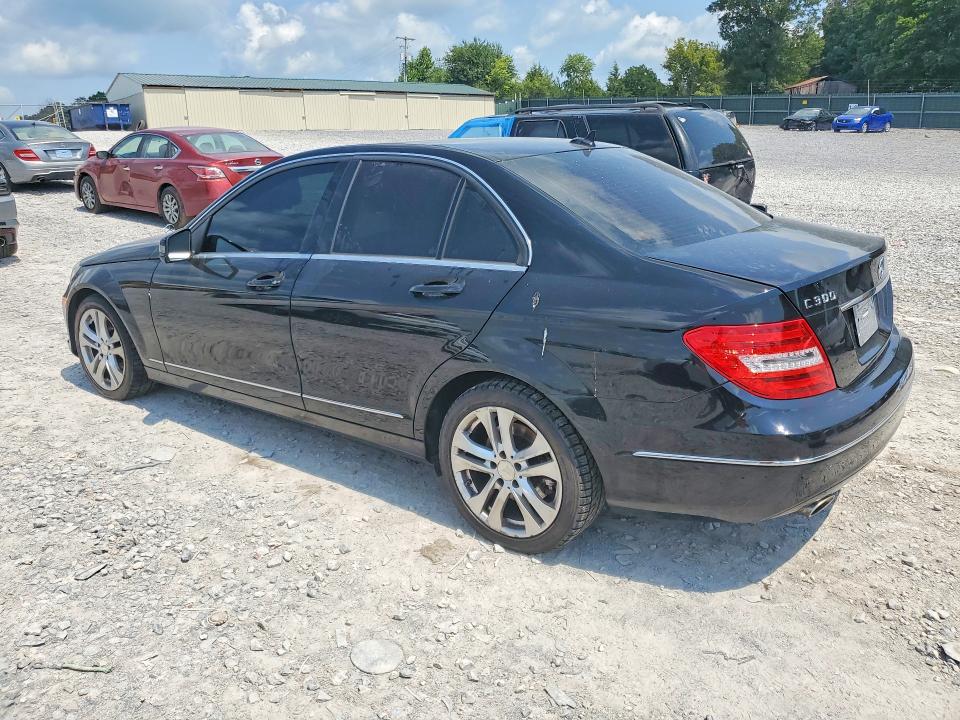 64550396 :رقم المزاد ، WDDGF8AB9DR260786 vin ، 2013 Mercedes-benz C مزاد بيع