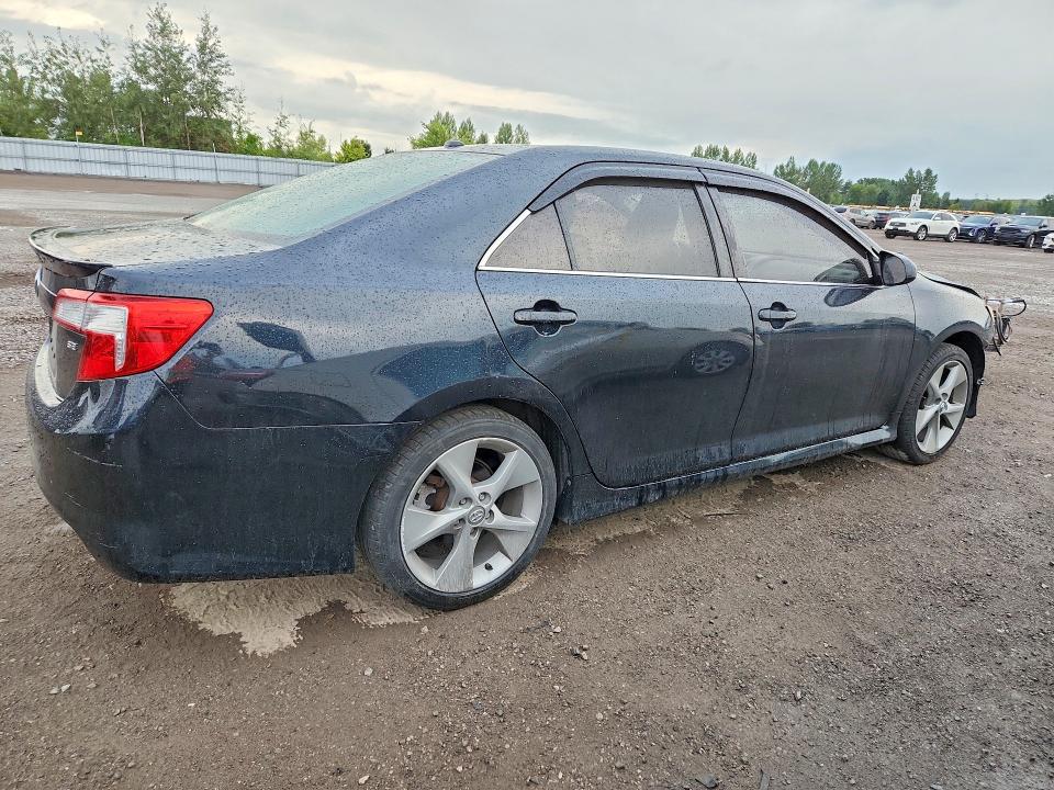 64625866 :رقم المزاد ، 4T1BF1FKXDU653676 vin ، 2013 Toyota Camry مزاد بيع