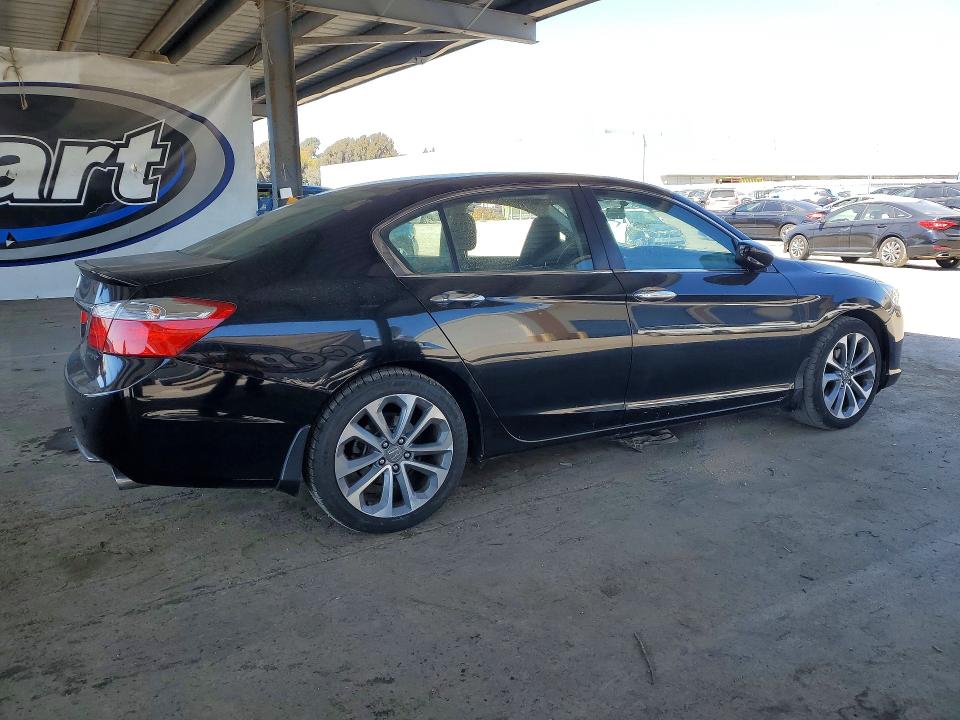 Auction sale of the 2015 Honda Accord, vin: 1HGCR2F56FA255032, lot number: 65914406