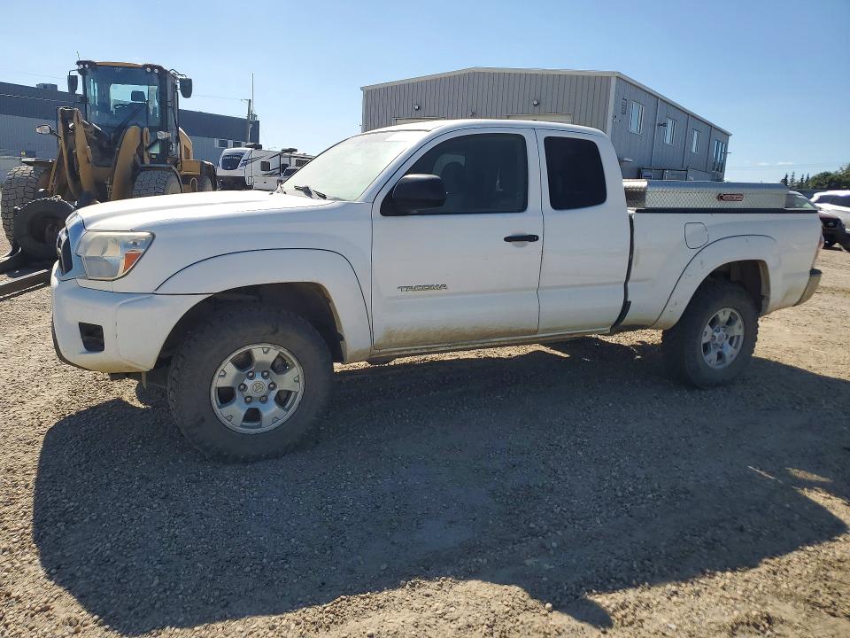 61410236 :رقم المزاد ، 5TFUU4EN5FX111161 vin ، 2015 Toyota Tacoma مزاد بيع