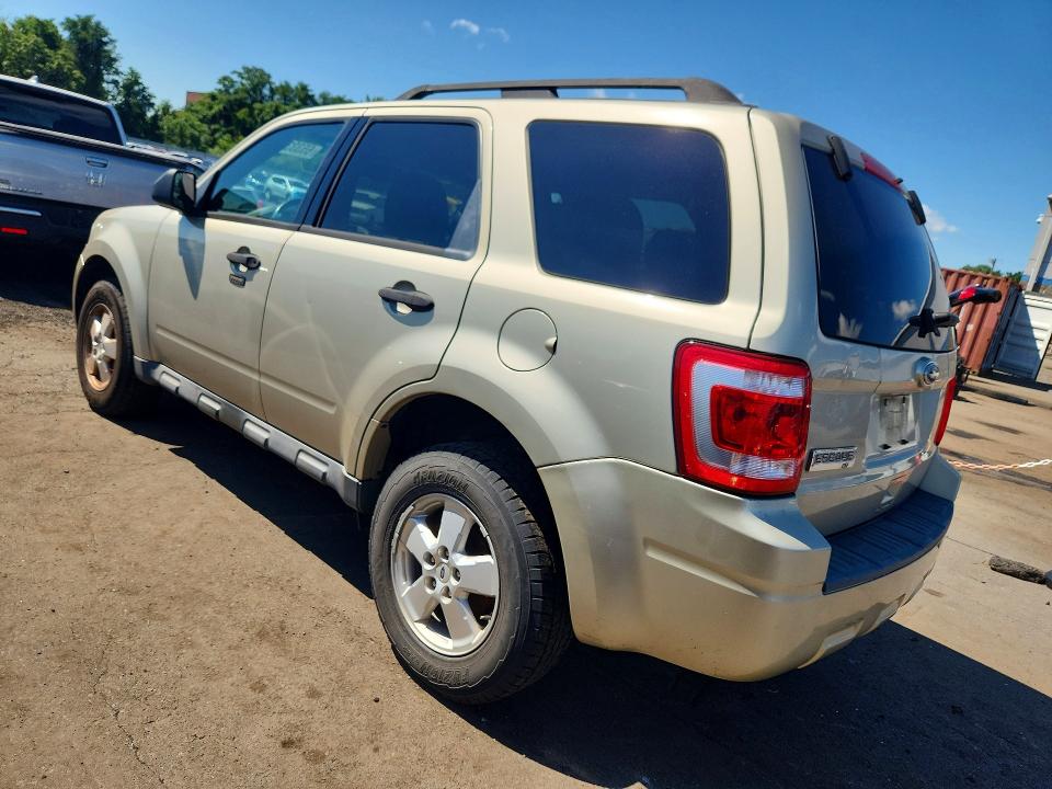 65333176 :رقم المزاد ، 1FMCU0D70AKB28359 vin ، 2010 Ford Escape مزاد بيع