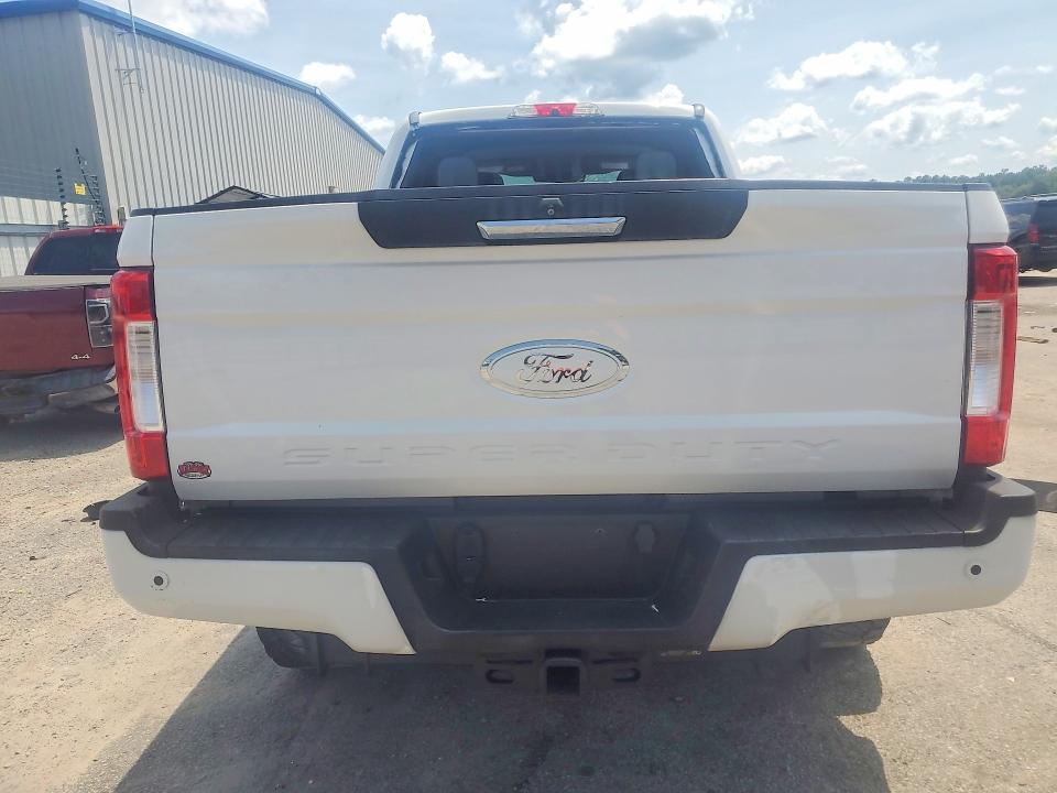 64812816 :رقم المزاد ، 1FT7W2BT4HED51458 vin ، 2017 Ford F250 مزاد بيع