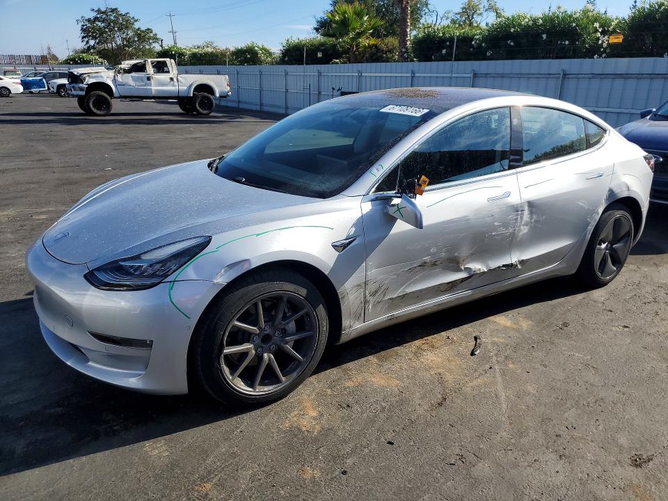 Auction sale of the 2018 Tesla Mdl 3, vin: 5YJ3E1EA2JF058801, lot number: 67109166