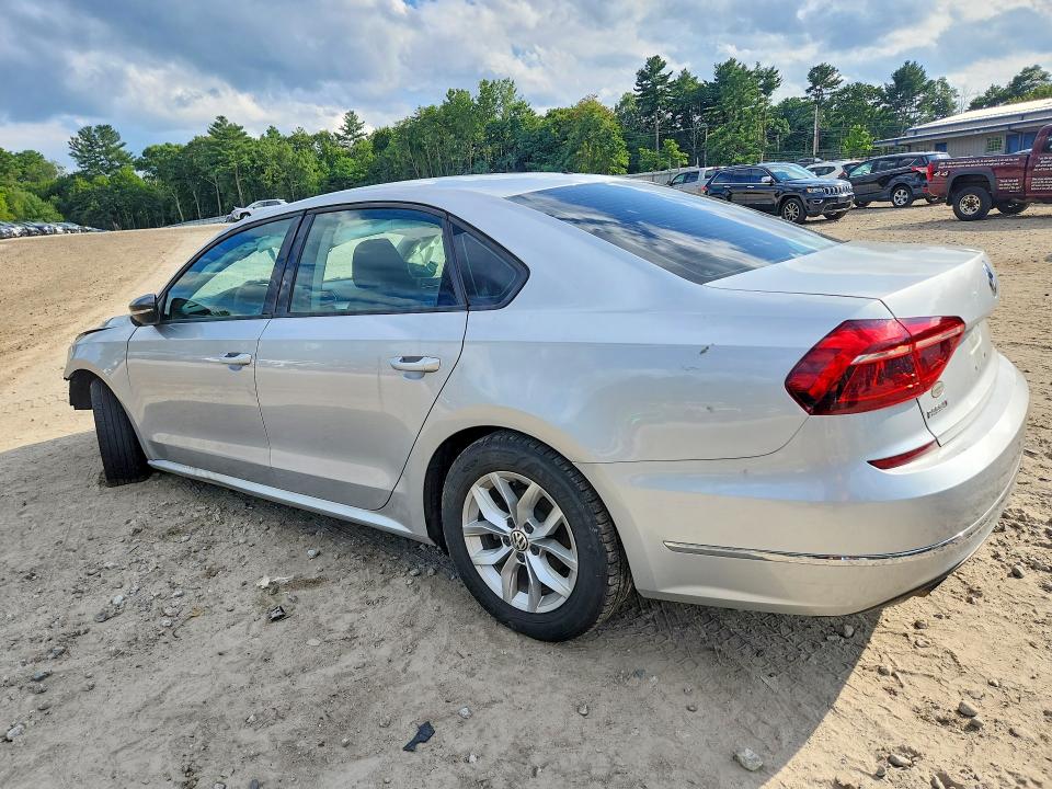 2018 Volkswagen Passat მანქანა იყიდება აუქციონზე, vin: 1VWAA7A31JC003604, აუქციონის ნომერი: 63708106