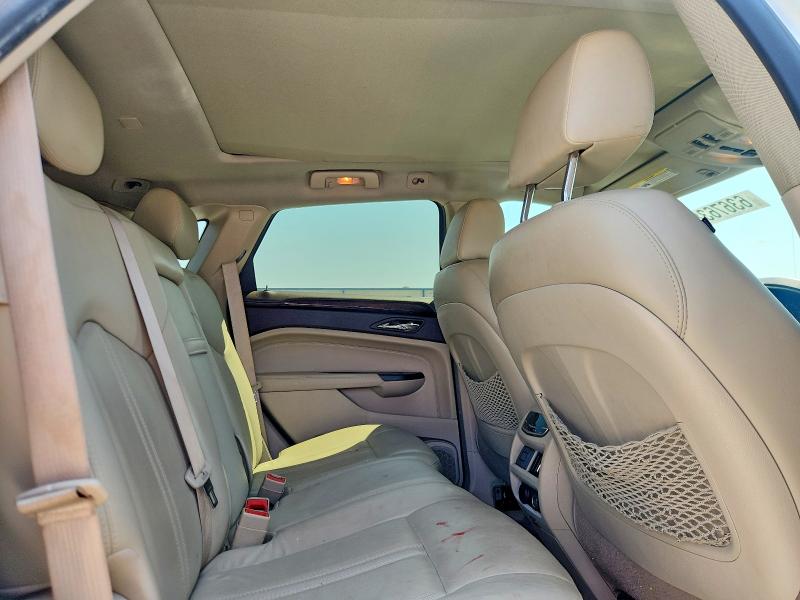63676386 :رقم المزاد ، 3GYFNDE3XFS598924 vin ، 2015 Cadillac Srx مزاد بيع