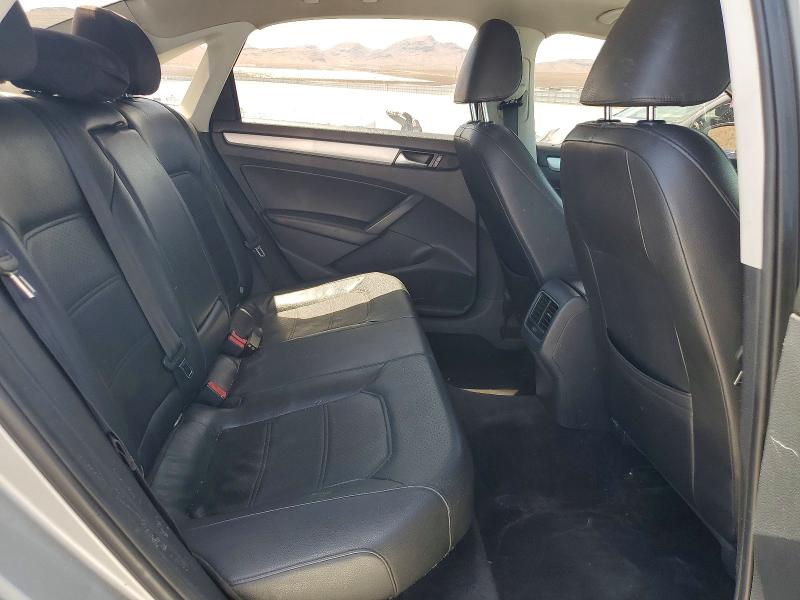 65300456 :رقم المزاد ، 1VWBP7A30DC118279 vin ، 2013 Volkswagen Passat مزاد بيع