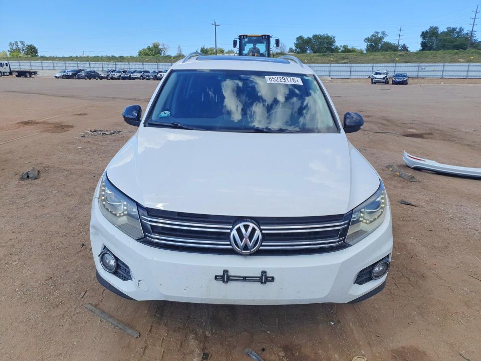 2017 Volkswagen Tiguan მანქანა იყიდება აუქციონზე, vin: WVGTV7AX7HK007929, აუქციონის ნომერი: 65229176