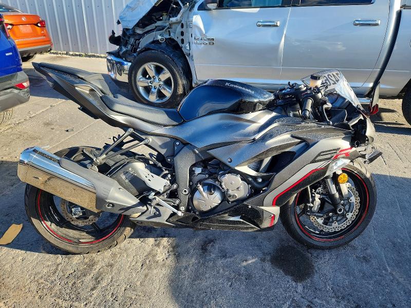 65547426 :رقم المزاد ، JKBZXJH13NA012401 vin ، 2022 Kawasaki Zx636 مزاد بيع
