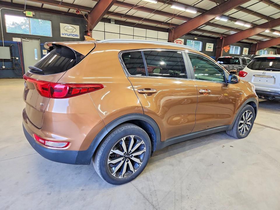 Продажа на аукционе авто 2017 Kia Sportage, vin: KNDPNCACXH7275842, номер лота: 64668526