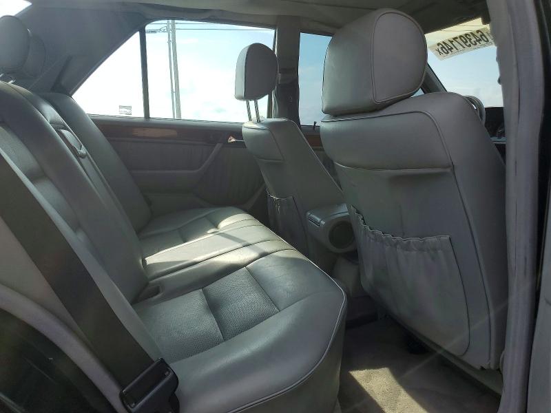 64397146 :رقم المزاد ، WDBED30E2PB912357 vin ، 1993 Mercedes-benz 300 مزاد بيع