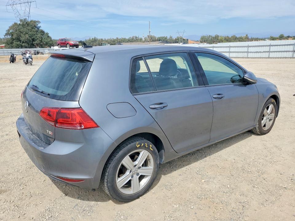 65518216 :رقم المزاد ، 3VW217AU2HM028341 vin ، 2017 Volkswagen Golf مزاد بيع