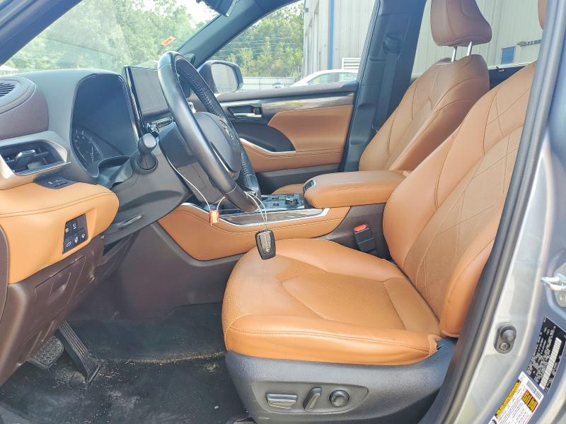 2021 Toyota Highlander მანქანა იყიდება აუქციონზე, vin: 5TDFZRBH8MS111440, აუქციონის ნომერი: 66417396