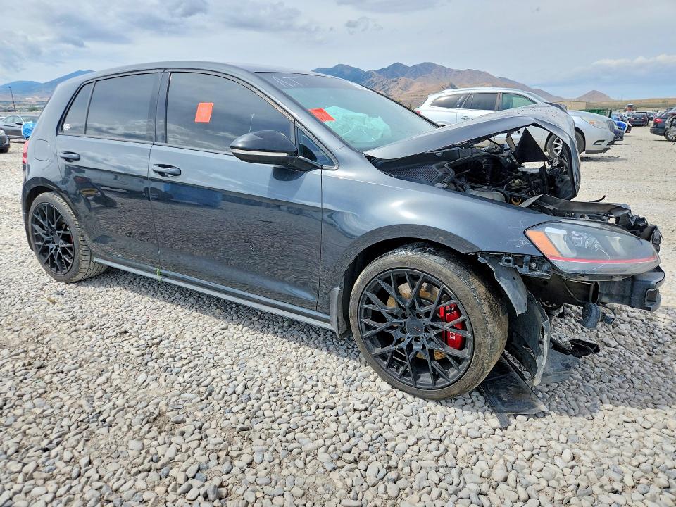 65442136 :رقم المزاد ، 3VW547AU9HM038191 vin ، 2017 Volkswagen Gti مزاد بيع