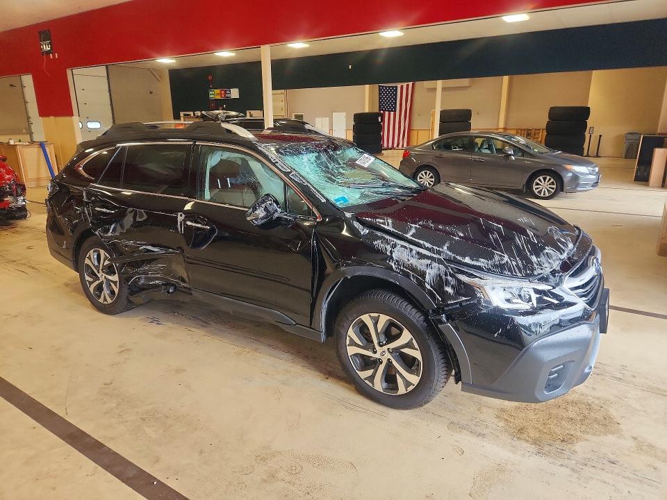 64705196 :رقم المزاد ، 4S4BTGPD2N3262444 vin ، 2022 Subaru Outback مزاد بيع