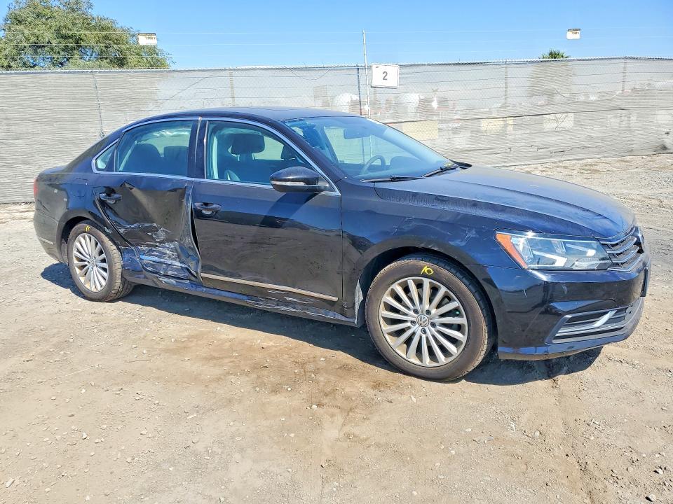 Продаж на аукціоні авто 2017 Volkswagen Passat, vin: 1VWBT7A32HC025054, номер лоту: 64666796