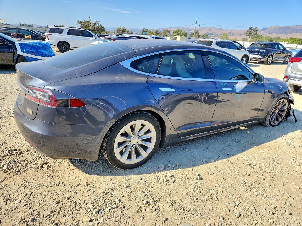 Aukcja sprzedaży 2017 Tesla Model S, vin: 5YJSA1E25HF230359, numer aukcji: 64125536
