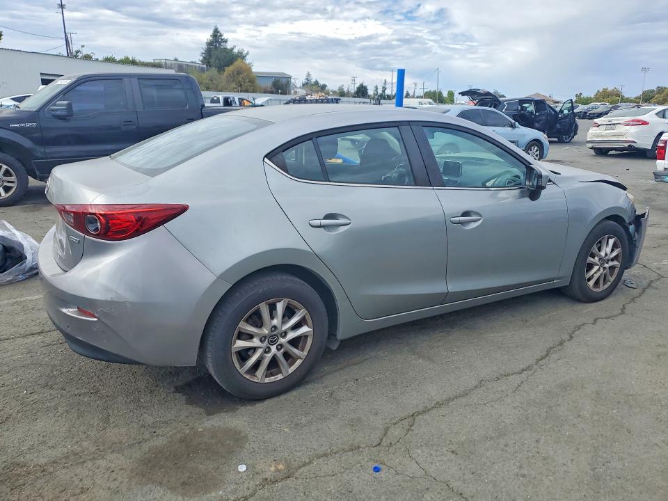 67199916 :رقم المزاد ، JM1BM1U72G1336747 vin ، 2016 Mazda 3 مزاد بيع