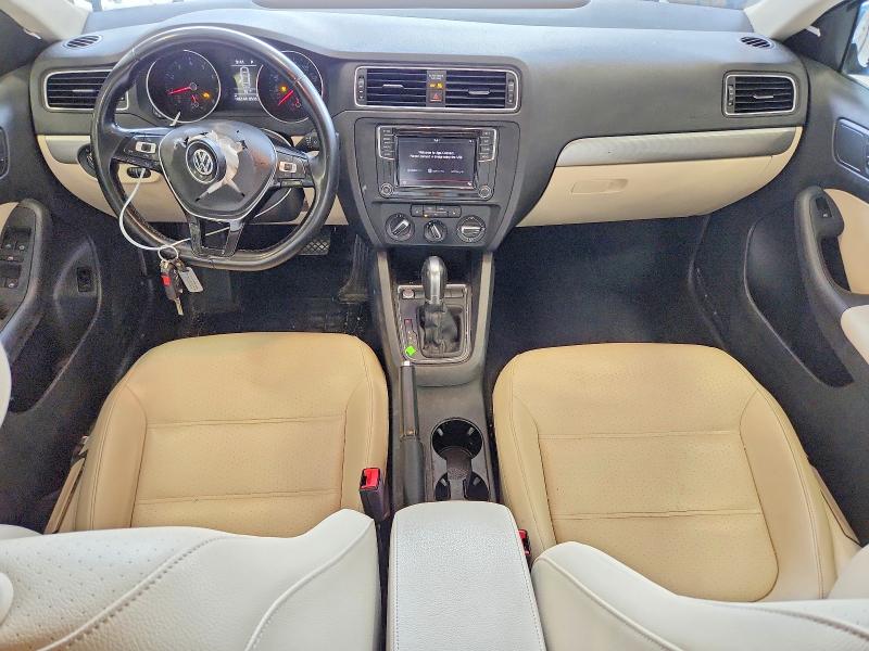 63669286 :رقم المزاد ، 3VWDB7AJ4JM250378 vin ، 2018 Volkswagen Jetta مزاد بيع