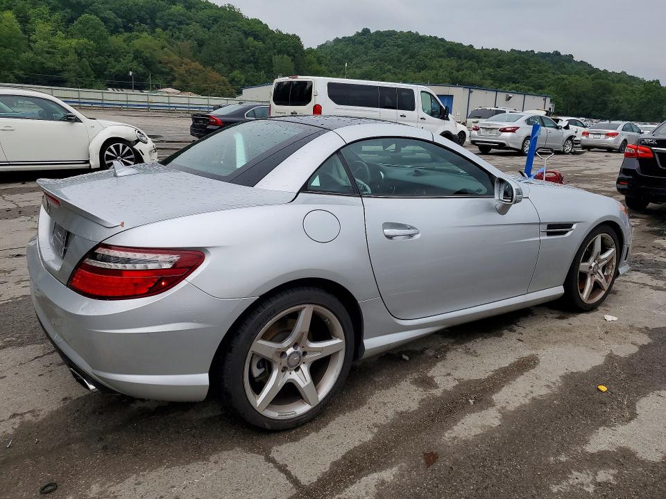 Продажа на аукционе авто 2016 Mercedes-benz Slk, vin: WDDPK3JA5GF118348, номер лота: 64291636