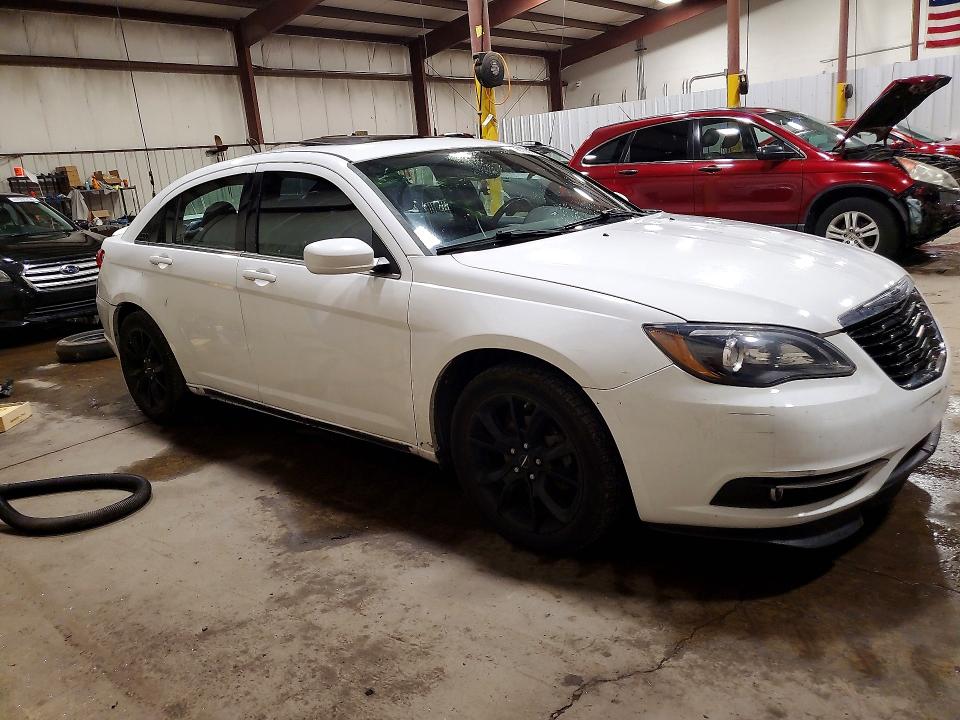 Продаж на аукціоні авто 2013 Chrysler 200, vin: 1C3CCBCG9DN738031, номер лоту: 67065196