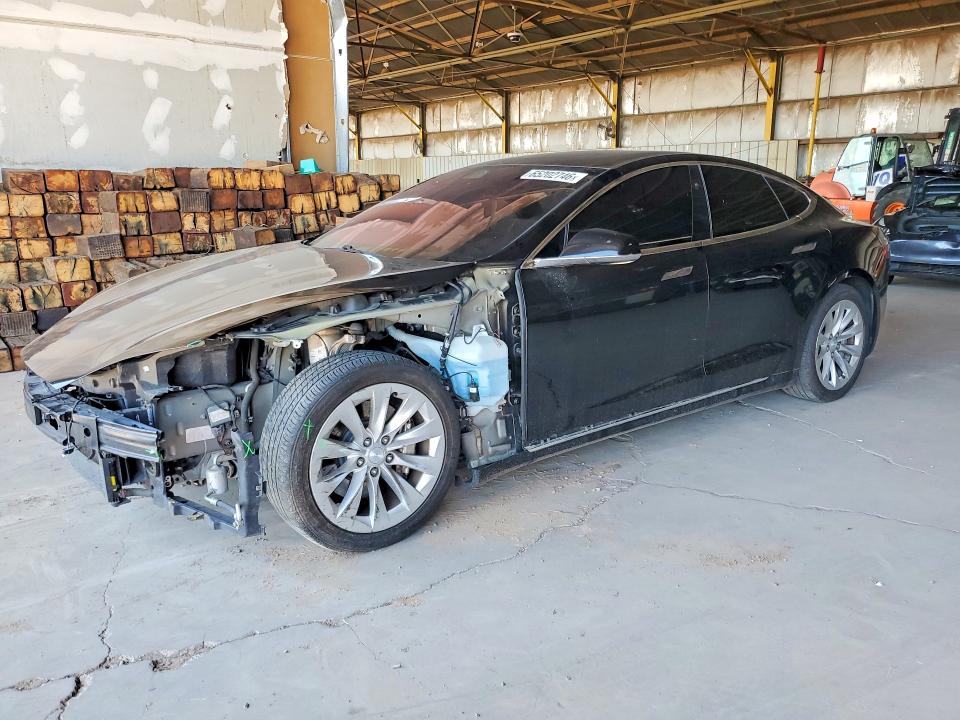 Продажа на аукционе авто 2018 Tesla Model S, vin: 5YJSA1E20JF293455, номер лота: 65202746