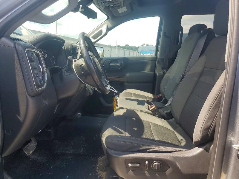 Продаж на аукціоні авто 2021 Chevrolet Silverado, vin: 1GCUYDED1MZ351921, номер лоту: 64271156