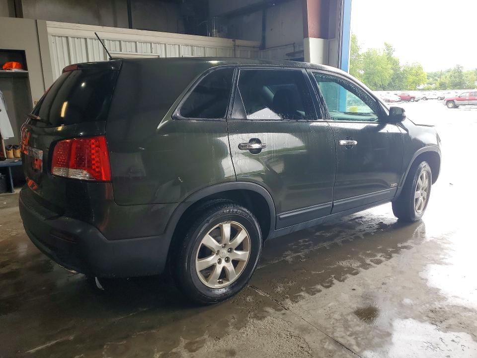 Продажа на аукционе авто 2011 Kia Sorento, vin: 5XYKTCA1XBG140174, номер лота: 63687256