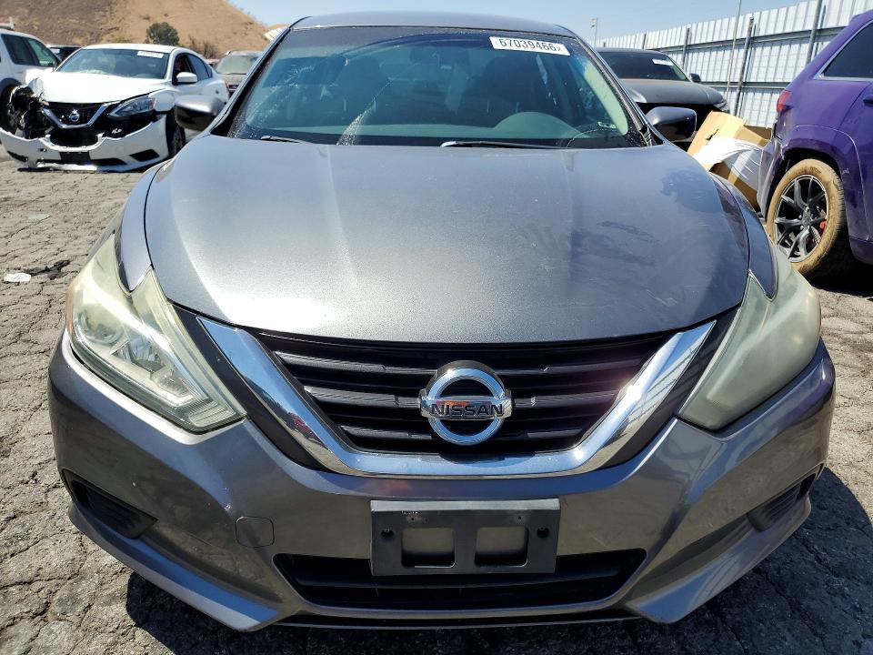 Продаж на аукціоні авто 2018 Nissan Altima, vin: 1N4AL3AP9JC473605, номер лоту: 67039466