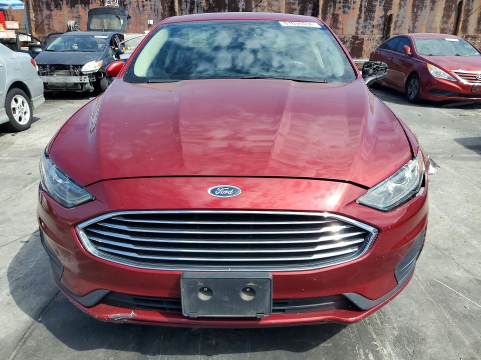 Продажа на аукционе авто 2019 Ford Fusion, vin: 3FA6P0LU6KR242417, номер лота: 67036536