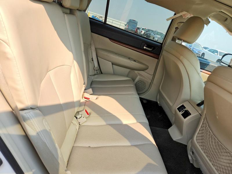 64307036 :رقم المزاد ، 4S4BRBLCXE3287431 vin ، 2014 Subaru Outback مزاد بيع