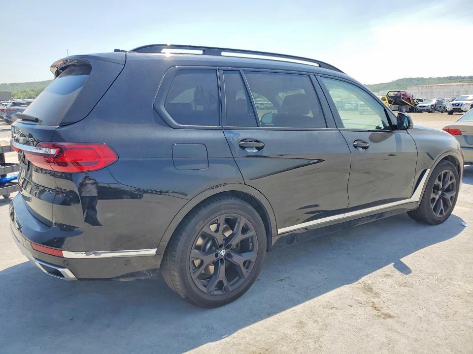 61947796 :رقم المزاد ، 5UXCW2C02N9J14750 vin ، 2022 Bmw X7 مزاد بيع