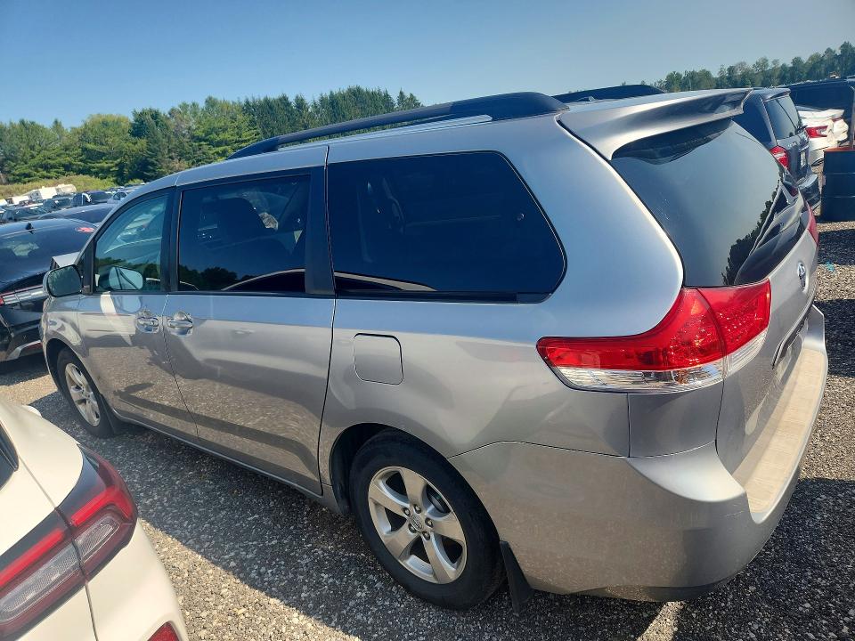 Продажа на аукционе авто 2014 Toyota Sienna, vin: 5TDKK3DC0ES495152, номер лота: 61787716