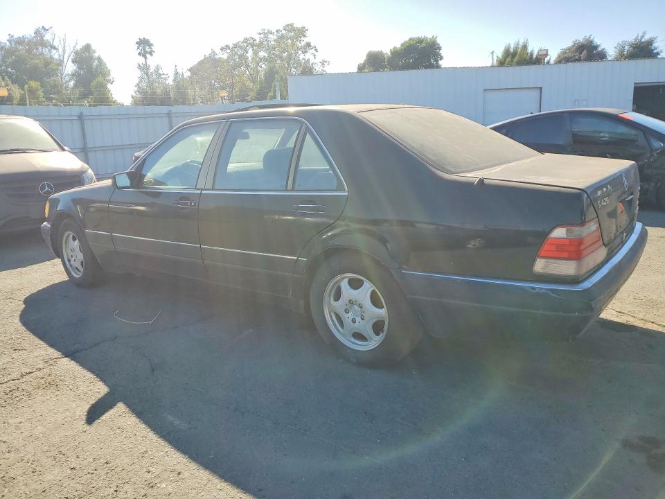 63441696 :رقم المزاد ، WDBGA43G0XA427578 vin ، 1999 Mercedes-benz S مزاد بيع
