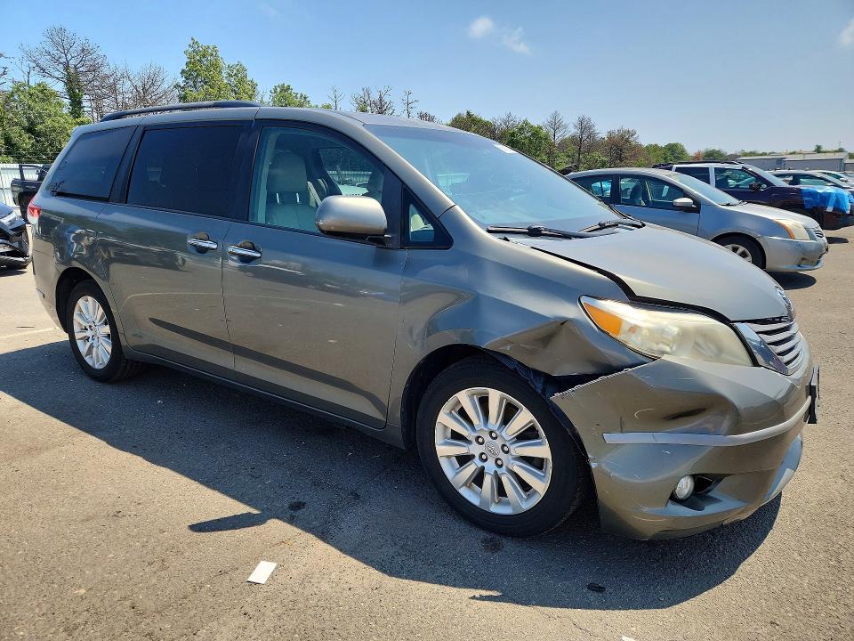 2011 Toyota Sienna მანქანა იყიდება აუქციონზე, vin: 5TDDK3DC2BS010014, აუქციონის ნომერი: 63892226