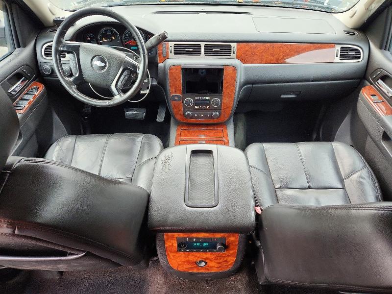 Продажа на аукционе авто 2012 Chevrolet Suburban, vin: 1GNSKJE7XCR216234, номер лота: 64603056