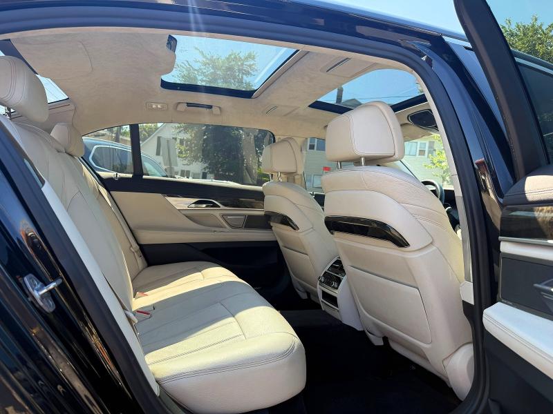 2018 Bmw 750 მანქანა იყიდება აუქციონზე, vin: WBA7F2C53JB238489, აუქციონის ნომერი: 64058426