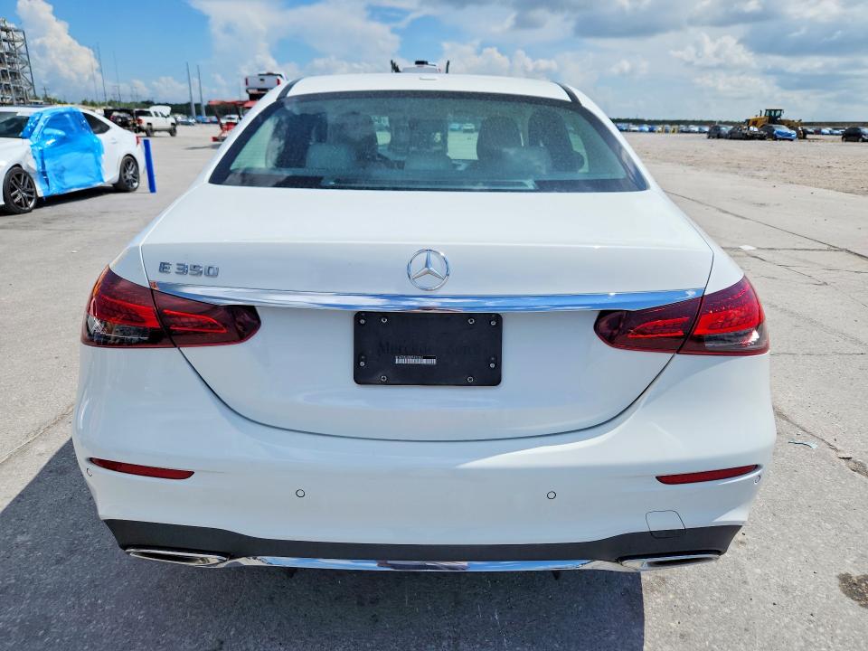 64575526 :رقم المزاد ، W1KZF8DB0MA890800 vin ، 2021 Mercedes-benz E مزاد بيع