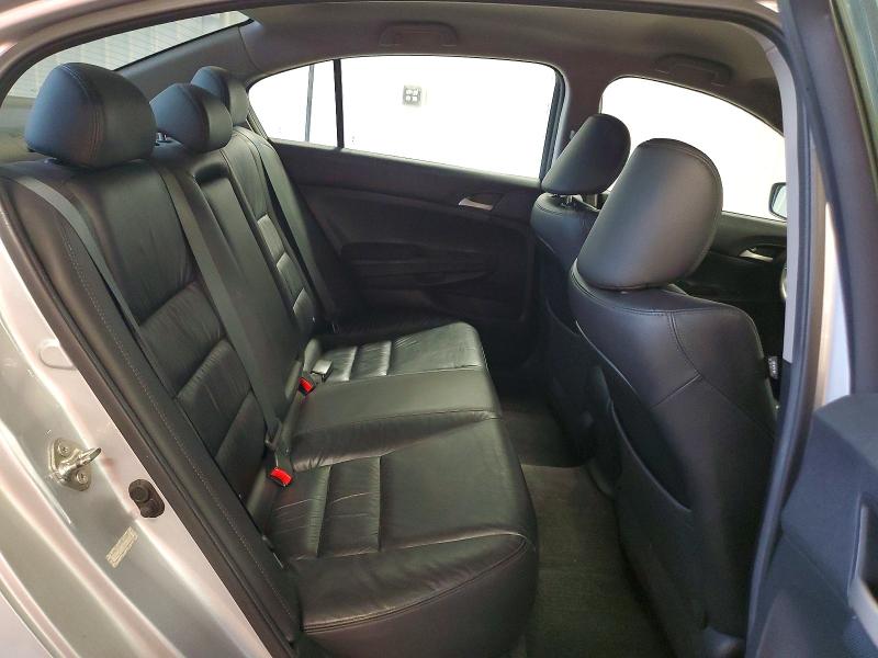 64104716 :رقم المزاد ، 1HGCP2F65CA084218 vin ، 2012 Honda Accord مزاد بيع