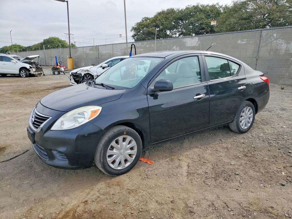 65122866 :رقم المزاد ، 3N1CN7AP3CL824197 vin ، 2012 Nissan Versa مزاد بيع